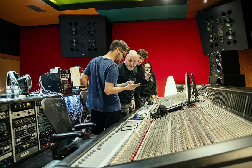 Cursos y formación en audio profesional para músicos y productores