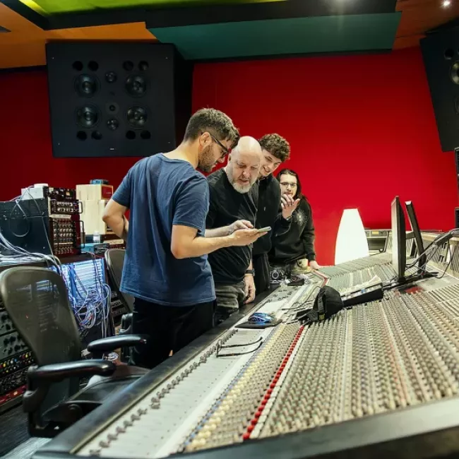 Cursos y formación en audio profesional para músicos y productores