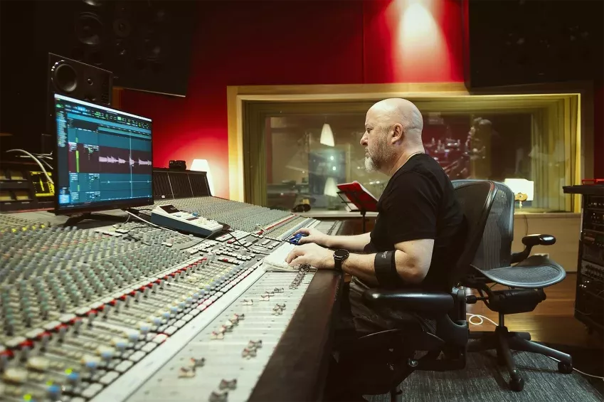 Servicio de producción musical para artistas y proyectos de audio