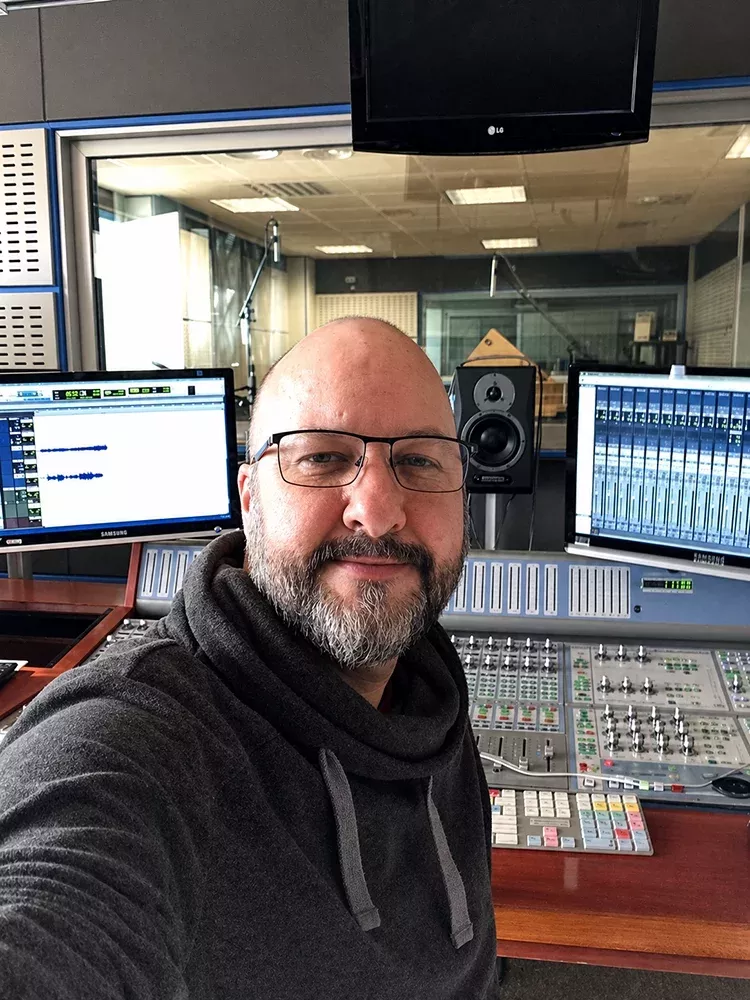 Técnico de sonido y productor musical para proyectos de audio profesional